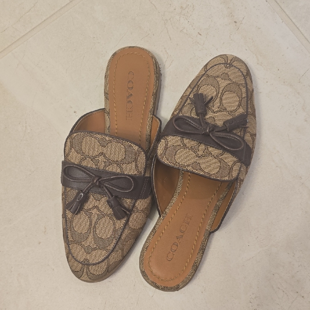 Coach Women's Tan and Brown Patterned Mules